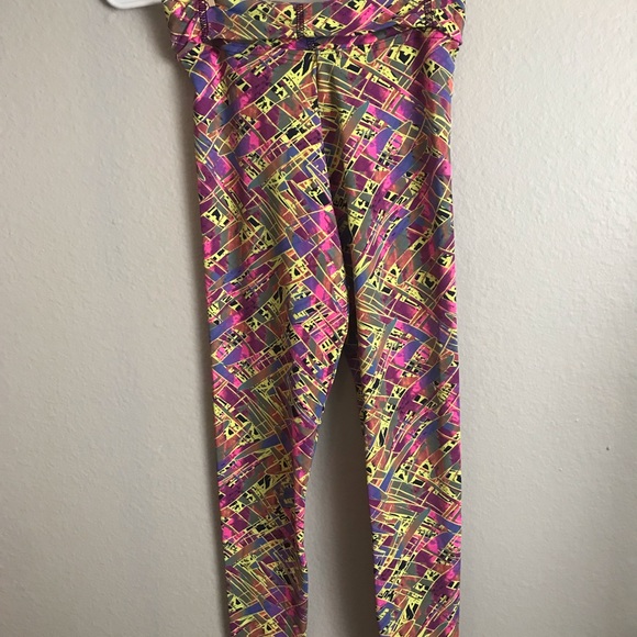 5 Pairs of Colorful Patterned High Quality Leggings, Made in Brazil - Picture 2 of 5